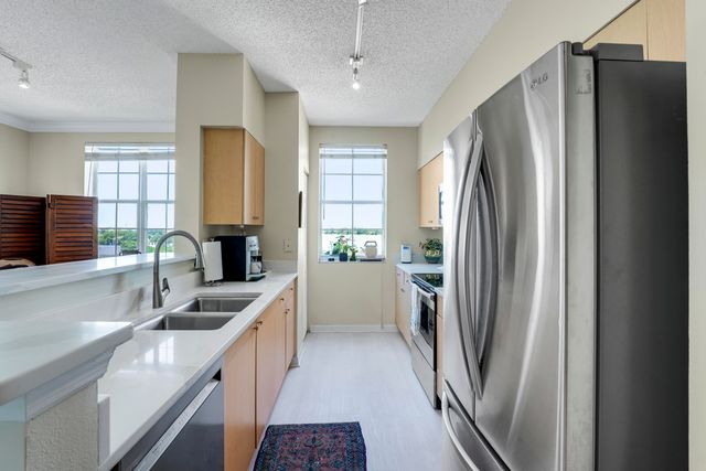 616 Clearwater Park Road 513, West Palm Beach, FL 33401
