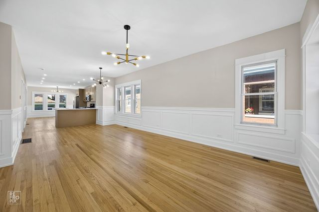 1912 East Avenue, Berwyn, IL 60402