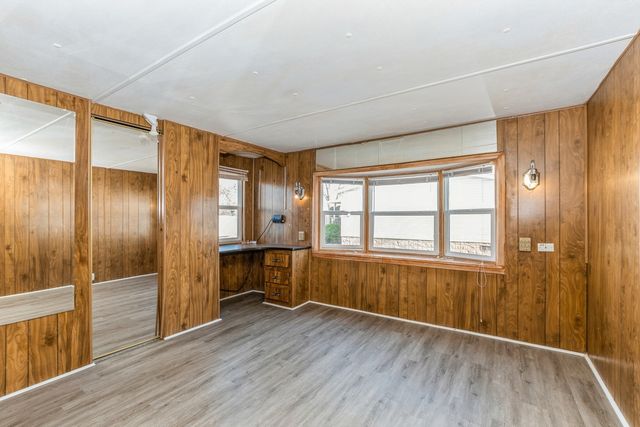 26 Maple Street, Countryside, IL 60525