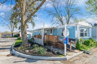 26 Maple Street, Countryside, IL 60525