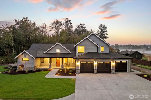 12107 Mundy Loss Road E, Buckley, WA 98321