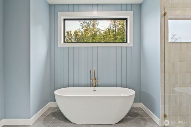 12107 Mundy Loss Road E, Buckley, WA 98321