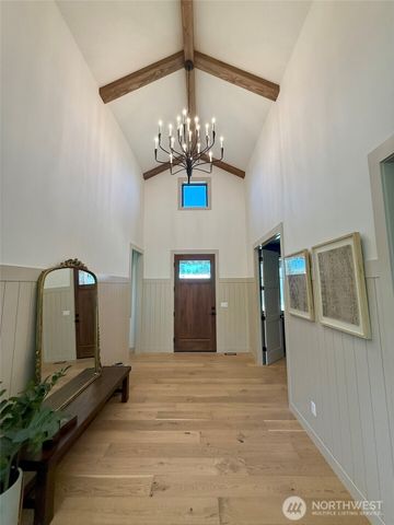 12107 Mundy Loss Road E, Buckley, WA 98321