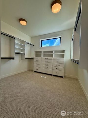 12107 Mundy Loss Road E, Buckley, WA 98321