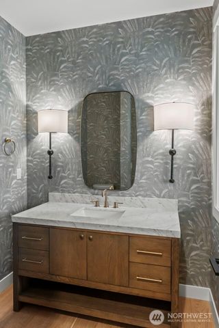 12107 Mundy Loss Road E, Buckley, WA 98321