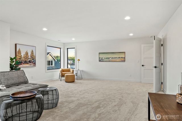 12107 Mundy Loss Road E, Buckley, WA 98321