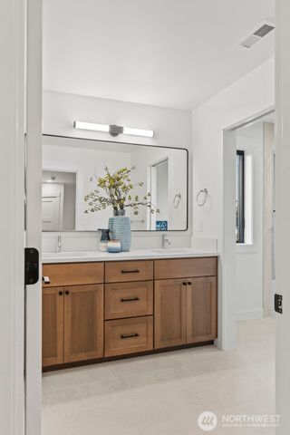 12107 Mundy Loss Road E, Buckley, WA 98321