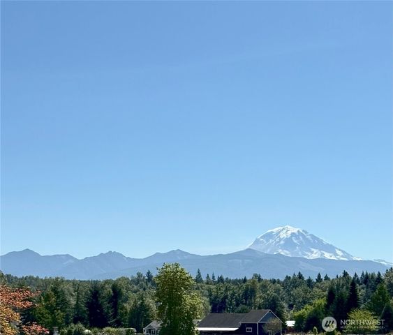 12107 Mundy Loss Road E, Buckley, WA 98321