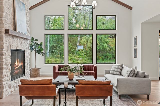 12107 Mundy Loss Road E, Buckley, WA 98321