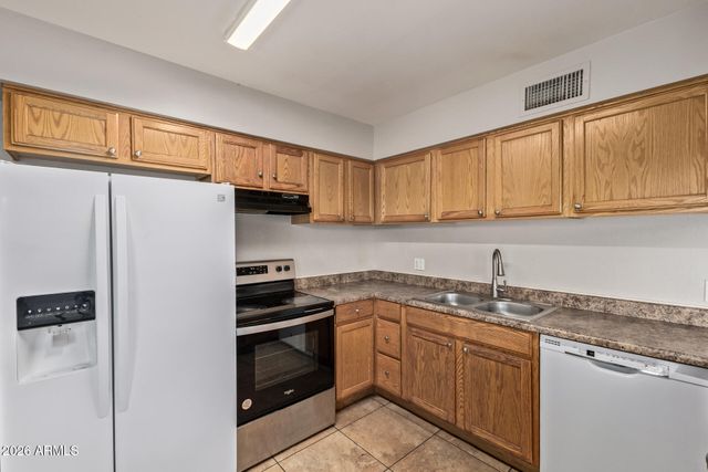 6124 W OREGON Avenue, Glendale, AZ 85301