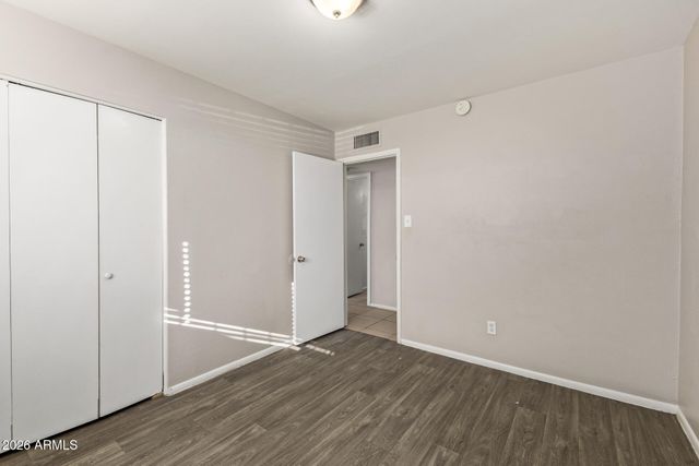 6124 W OREGON Avenue, Glendale, AZ 85301