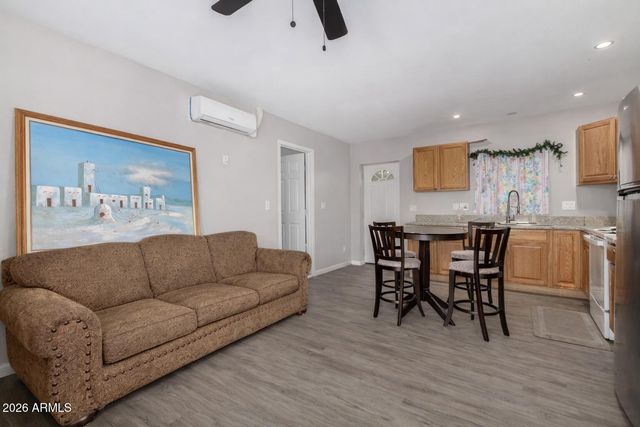 6124 W OREGON Avenue, Glendale, AZ 85301