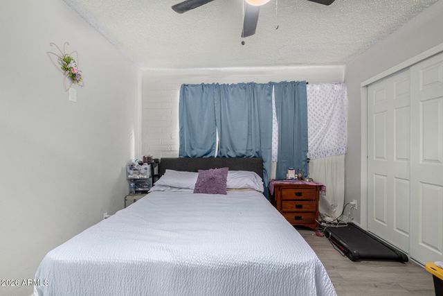 6124 W OREGON Avenue, Glendale, AZ 85301