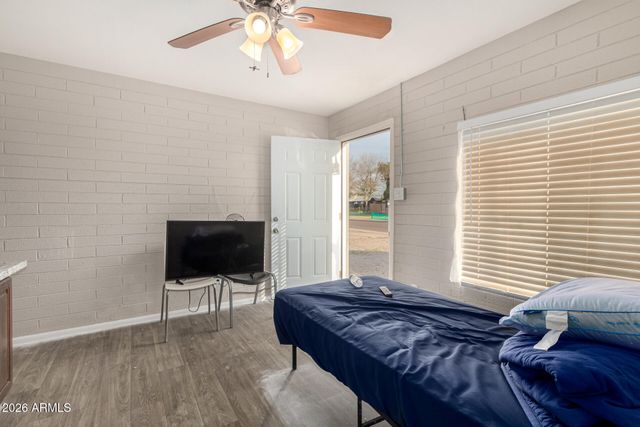 6124 W OREGON Avenue, Glendale, AZ 85301