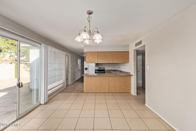 6124 W OREGON Avenue, Glendale, AZ 85301