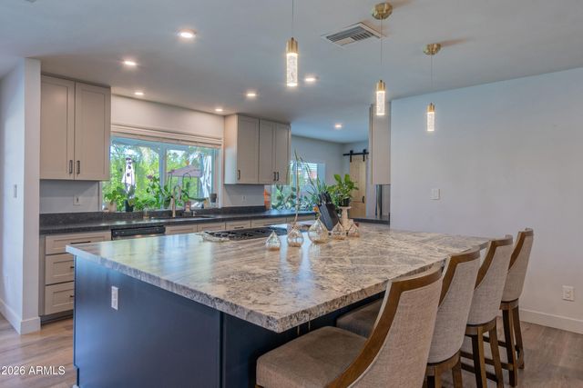 6448 E VOLTAIRE Avenue, Scottsdale, AZ 85254