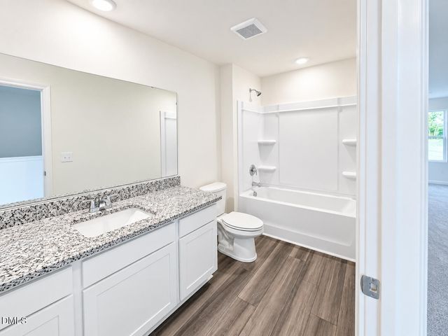 705 Summer Wheat Lane, Mebane, NC 27302