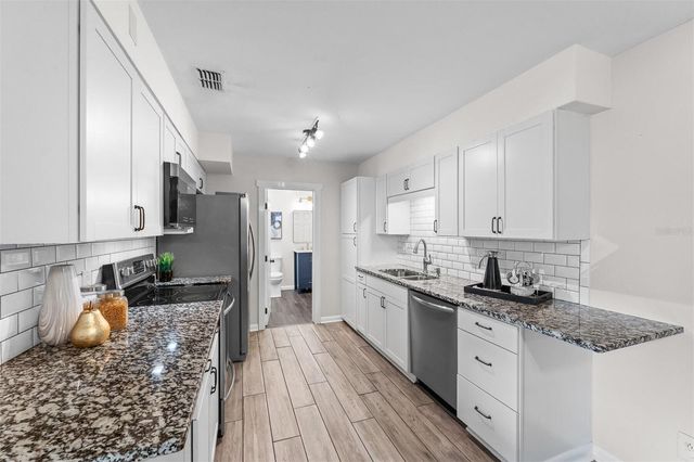 1415 CARLSON DRIVE, Orlando, FL 32804