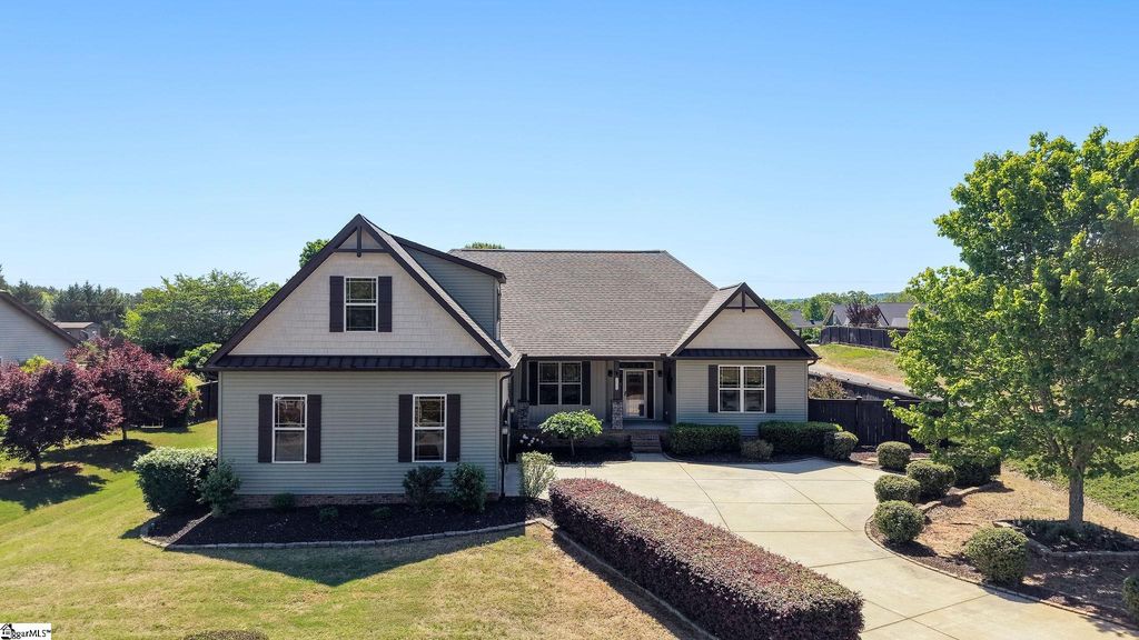 104 Crimson Glory Way, Travelers Rest, SC 29690