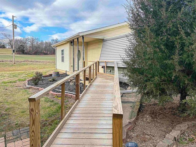 5891 N US 231, Jasper, IN 47546