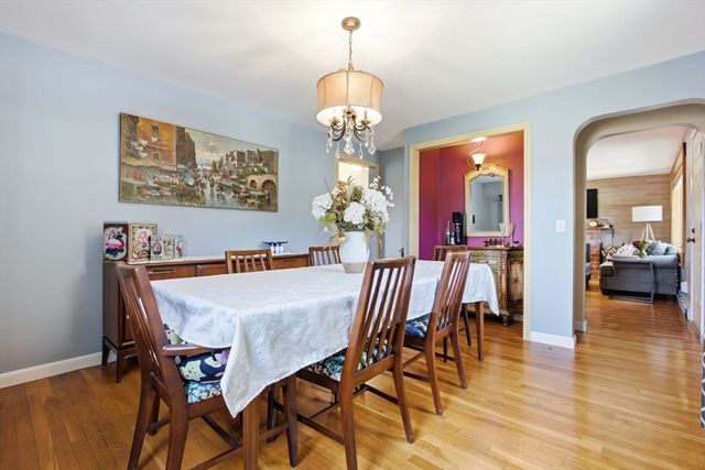 6 Locke Road, Billerica, MA 01821