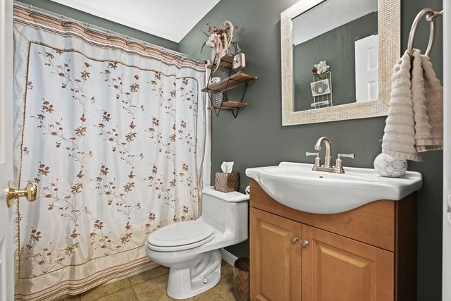 6 Locke Road, Billerica, MA 01821