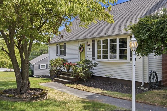 6 Locke Road, Billerica, MA 01821