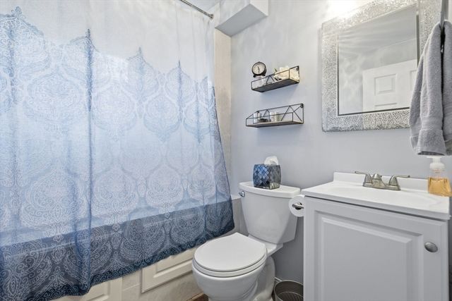 6 Locke Road, Billerica, MA 01821