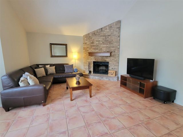 39 Whistlers Walk Place, The Woodlands, TX 77381