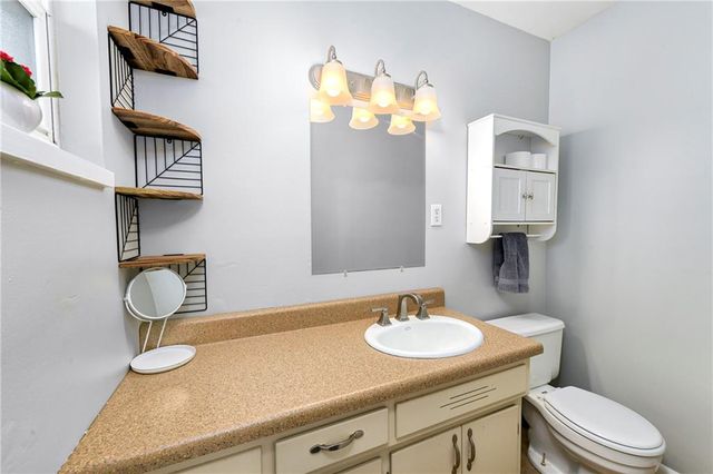 6411 Harvard Avenue, Raytown, MO 64133