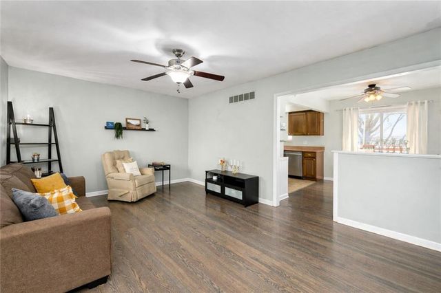 6411 Harvard Avenue, Raytown, MO 64133