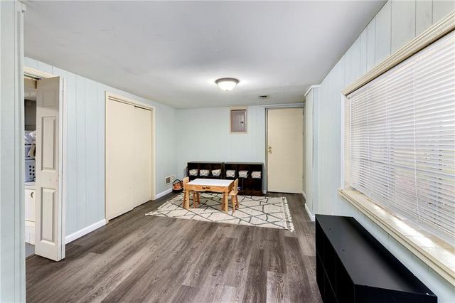 6411 Harvard Avenue, Raytown, MO 64133