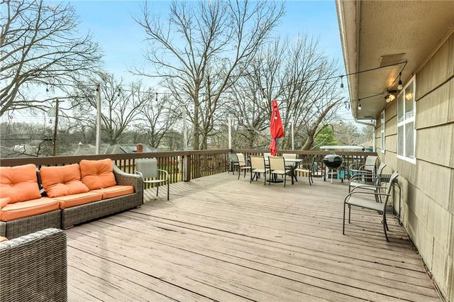 6411 Harvard Avenue, Raytown, MO 64133