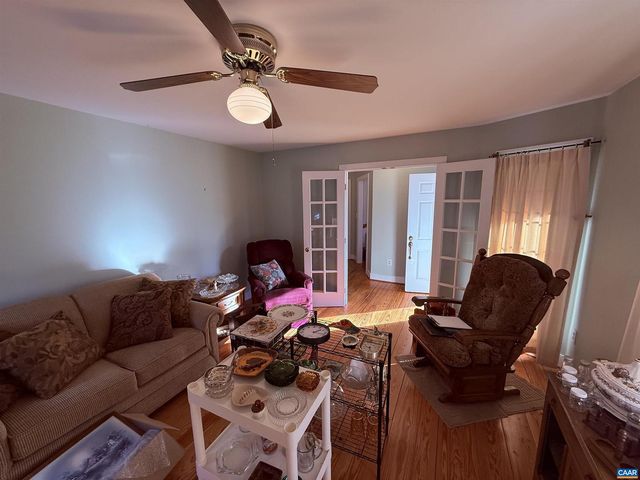 5051 SHANNON HILL RD, Kents Store, VA 23084