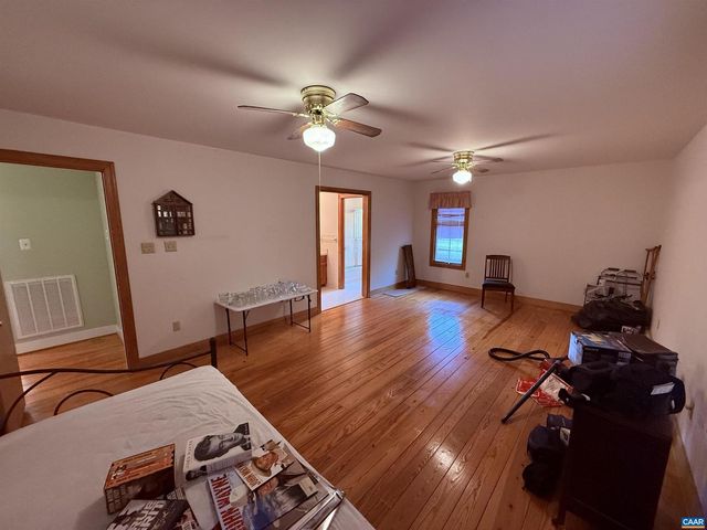 5051 SHANNON HILL RD, Kents Store, VA 23084