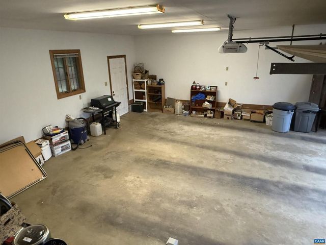 5051 SHANNON HILL RD, Kents Store, VA 23084