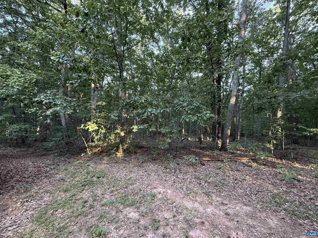 5051 SHANNON HILL RD, Kents Store, VA 23084
