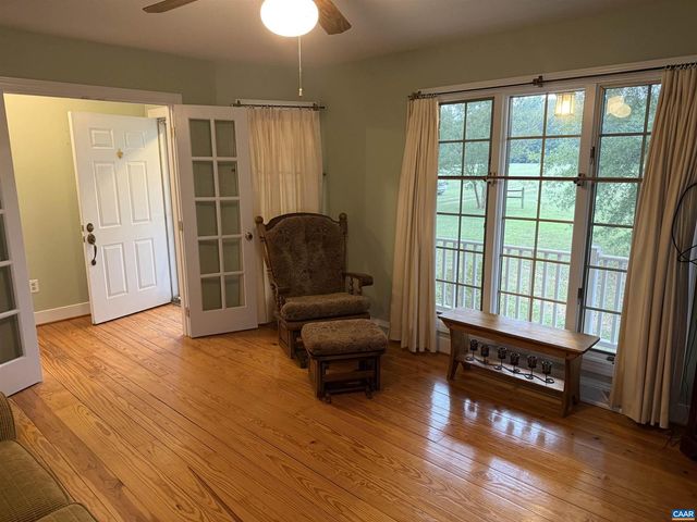5051 SHANNON HILL RD, Kents Store, VA 23084