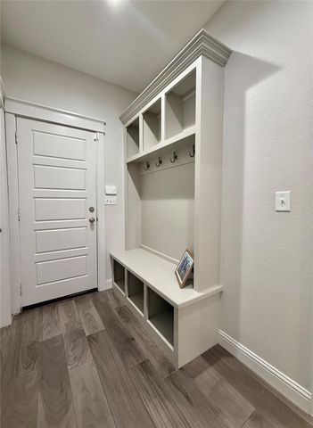 276 Pineburr Street, Vidor, TX 77662