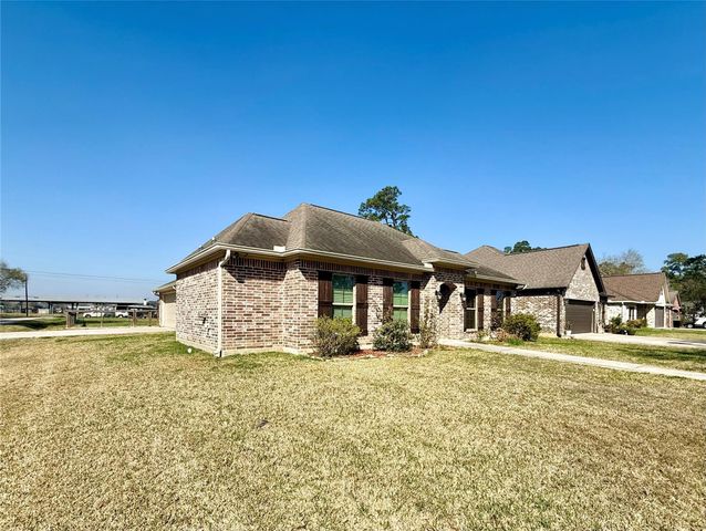276 Pineburr Street, Vidor, TX 77662