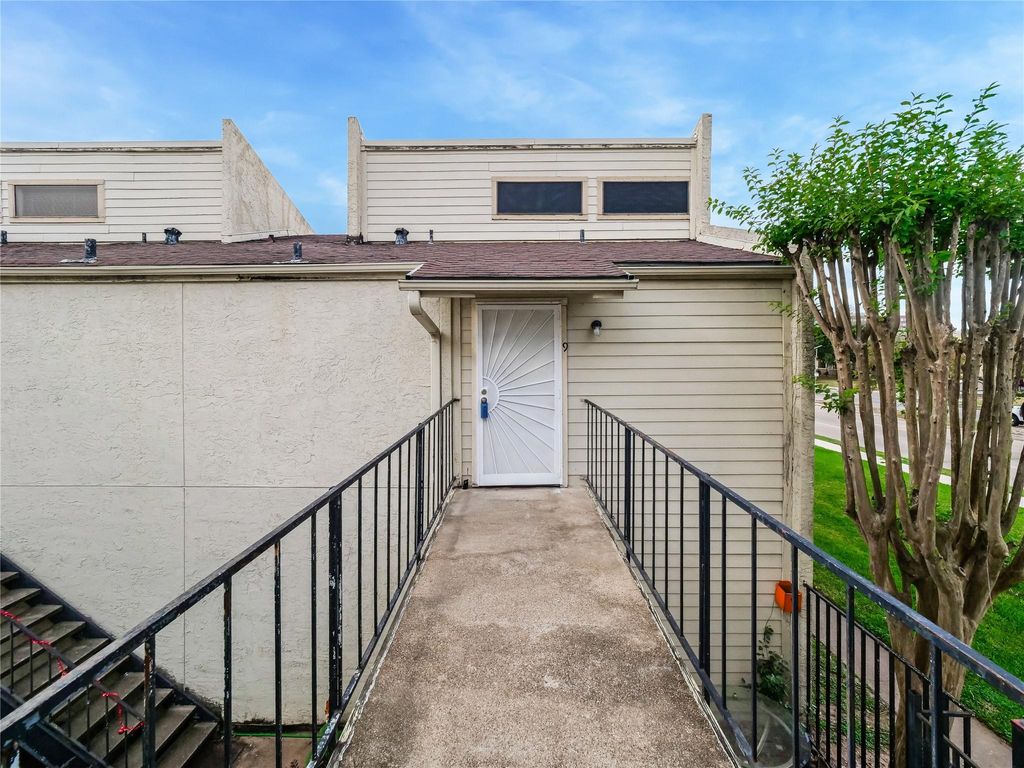 10075 Westpark Drive 9, Houston, TX 77042