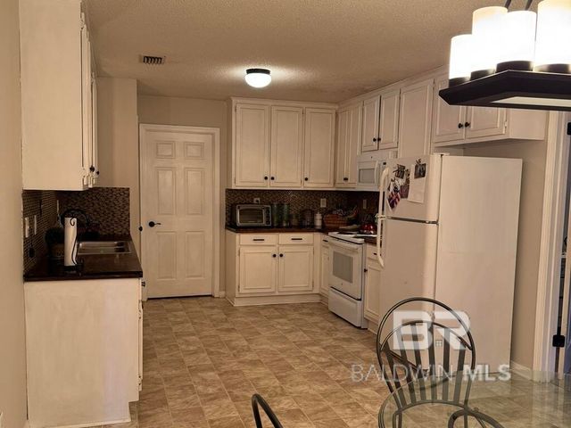 13039 Lipscomb Road, Foley, AL 36535