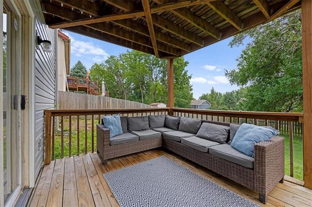 9717 NW 86th Terrace, Kansas City, MO 64153