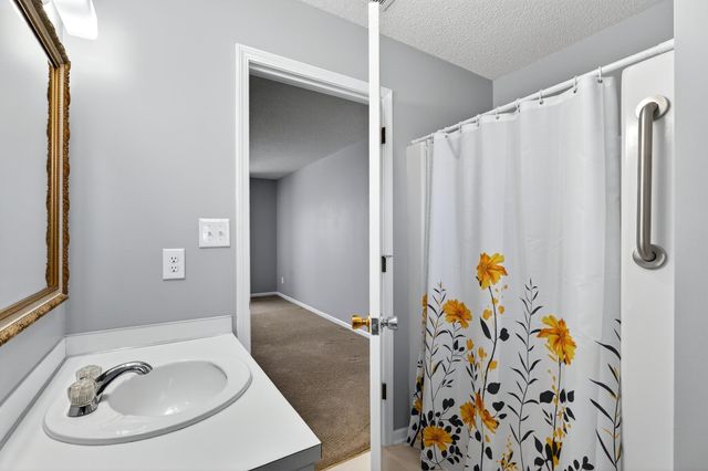 154 Saxon Dr, Gaffney, SC 29341