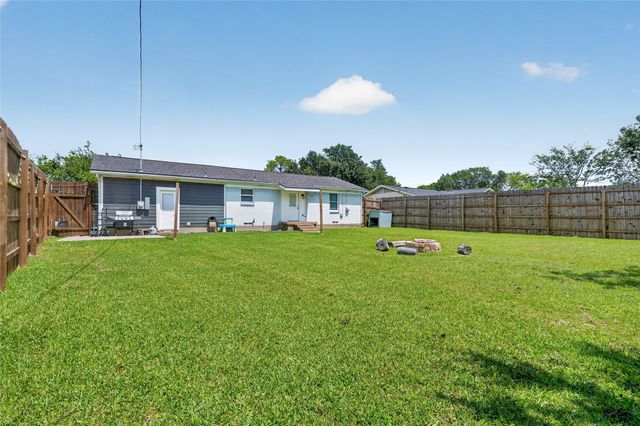 309 Mulberry Street, Ferris, TX 75125