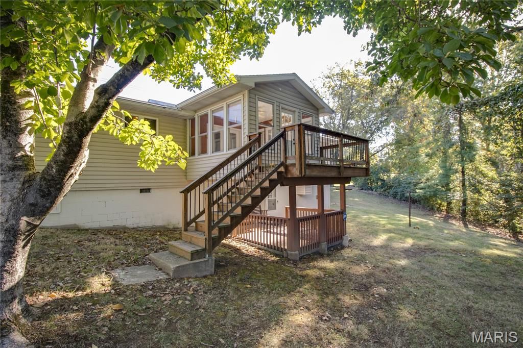 Image 58 of property listing at 3619 W Delmar Avenue, Godfrey, IL 62035