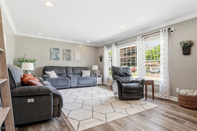 10930 Heltman Avenue NE, Alliance, OH 44601