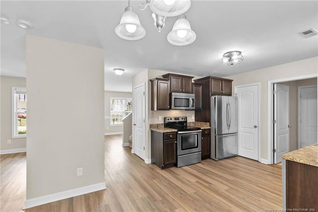 128 Crestwood Lane, Raeford, NC 28376