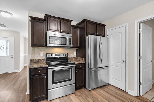128 Crestwood Lane, Raeford, NC 28376