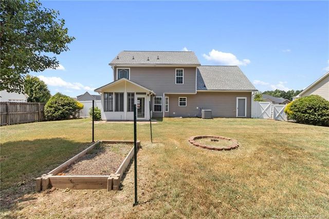 128 Crestwood Lane, Raeford, NC 28376